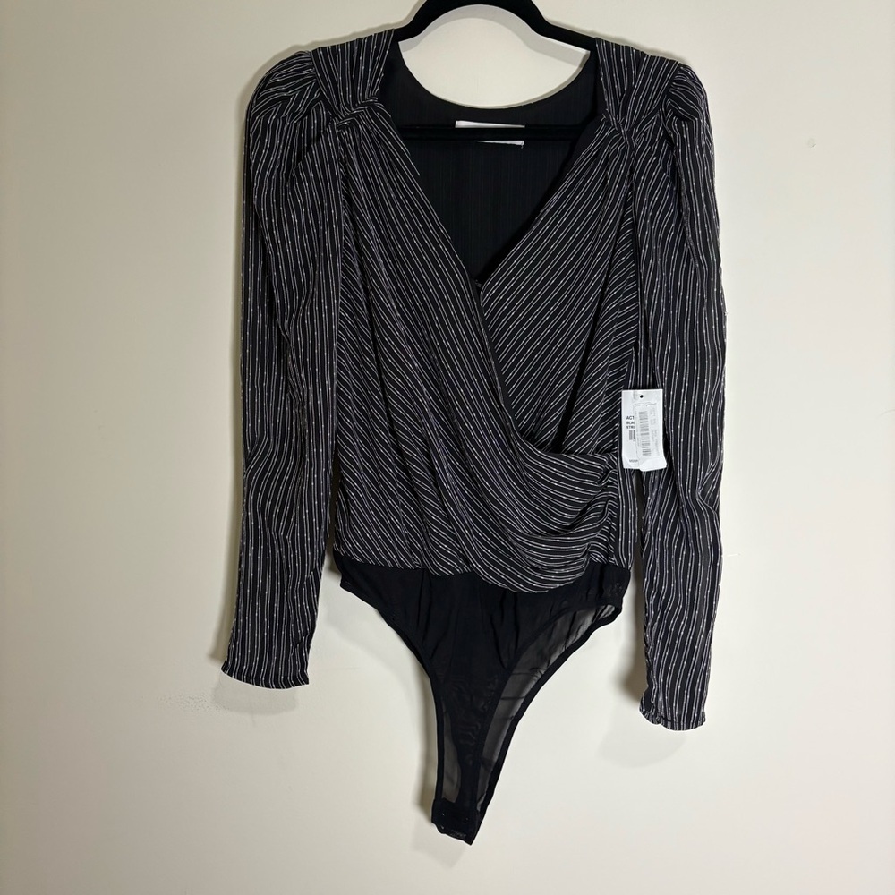 ASTR the Label Bernadette Black White Stripe Surplice Bodysuit Size Medium NWT - Picture 3 of 7